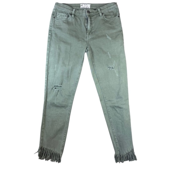 Free People Distressed Green Cropped Jeans with Frayed Hem - Picture 6 of 15